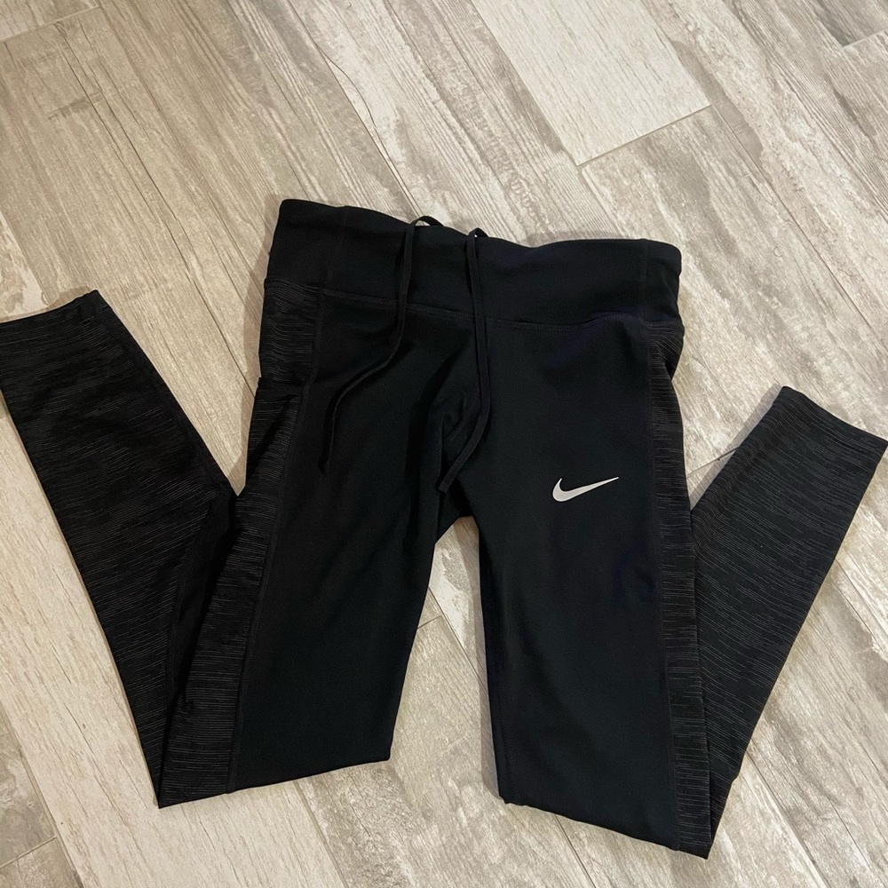 Women’s Nike Dri-Fit leggings